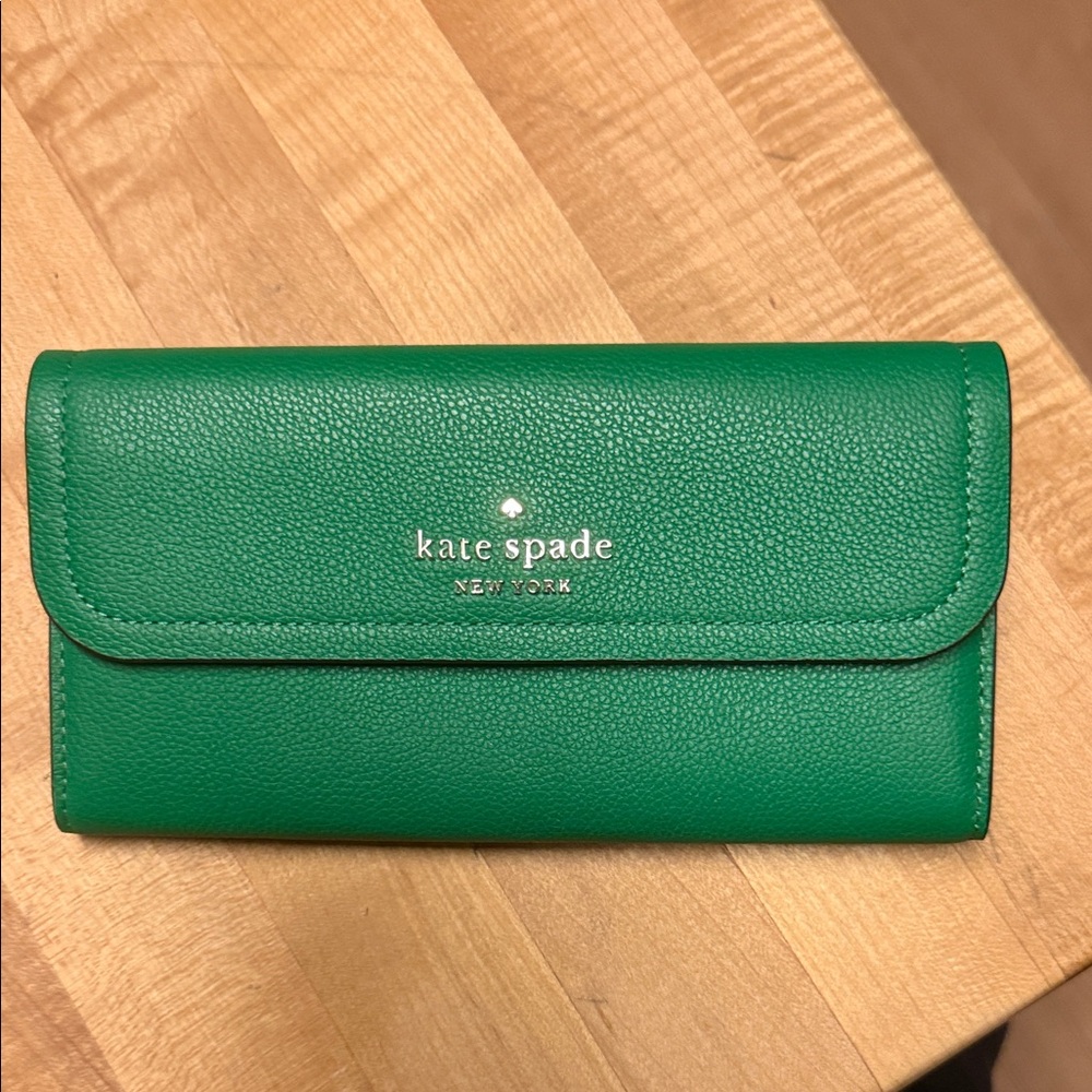 Kate Spade Vibrant Green Wallet